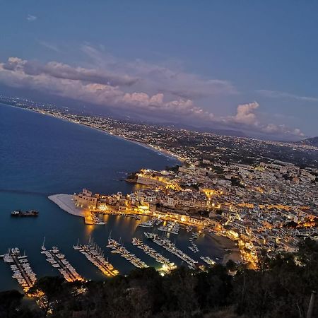 Casetta "Le Due Palme" Кастелламмаре-дель-Гольфо Екстер'єр фото
