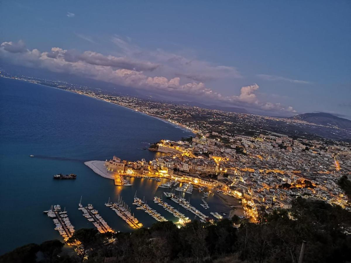Casetta "Le Due Palme" Кастелламмаре-дель-Гольфо Екстер'єр фото